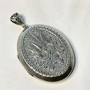 Victorian Locket Sterling Silver 1879 English Roses Large Size